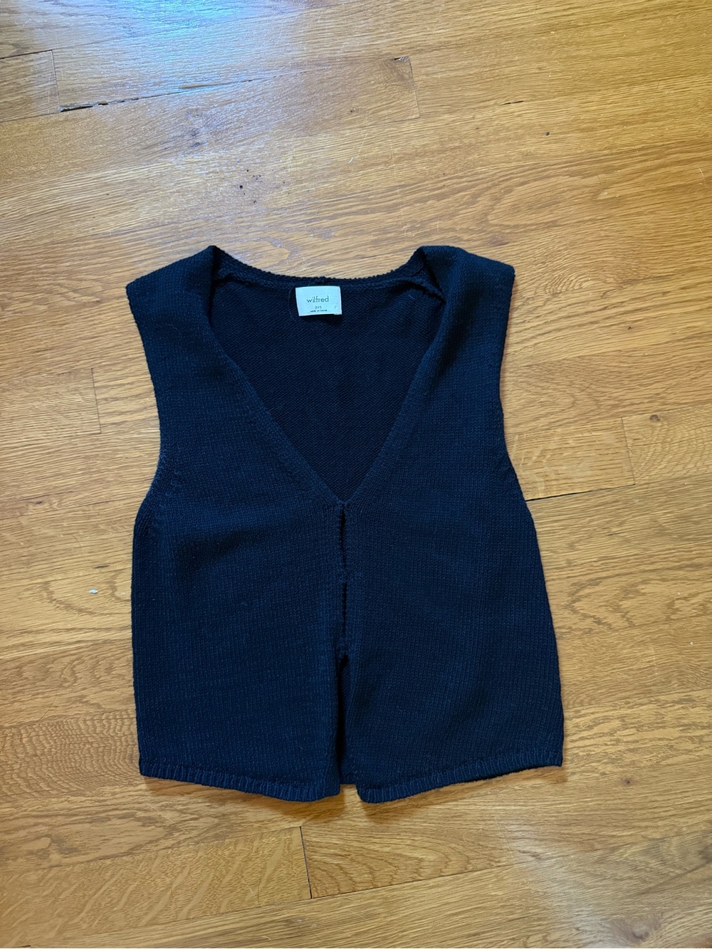 Wilfred sweater Aritzia